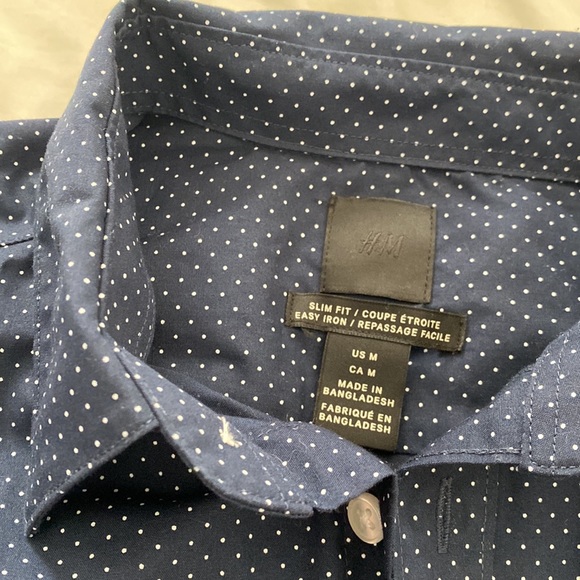 Navy Blue H&M Button Down size M - Picture 2 of 3